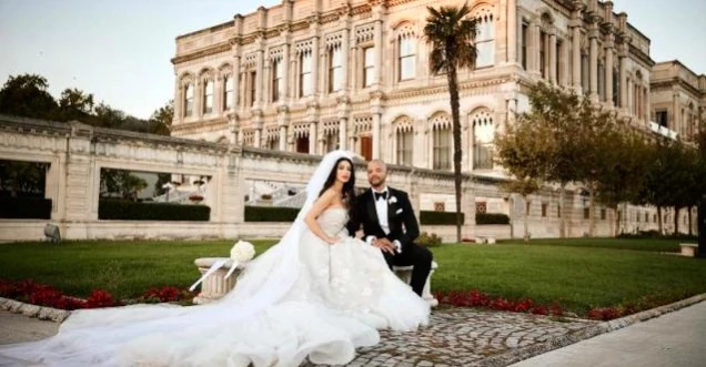 Şarkıcı Günseli Deniz, Amerikalı iş insanıyla Çırağan Sarayı'nda evlendi