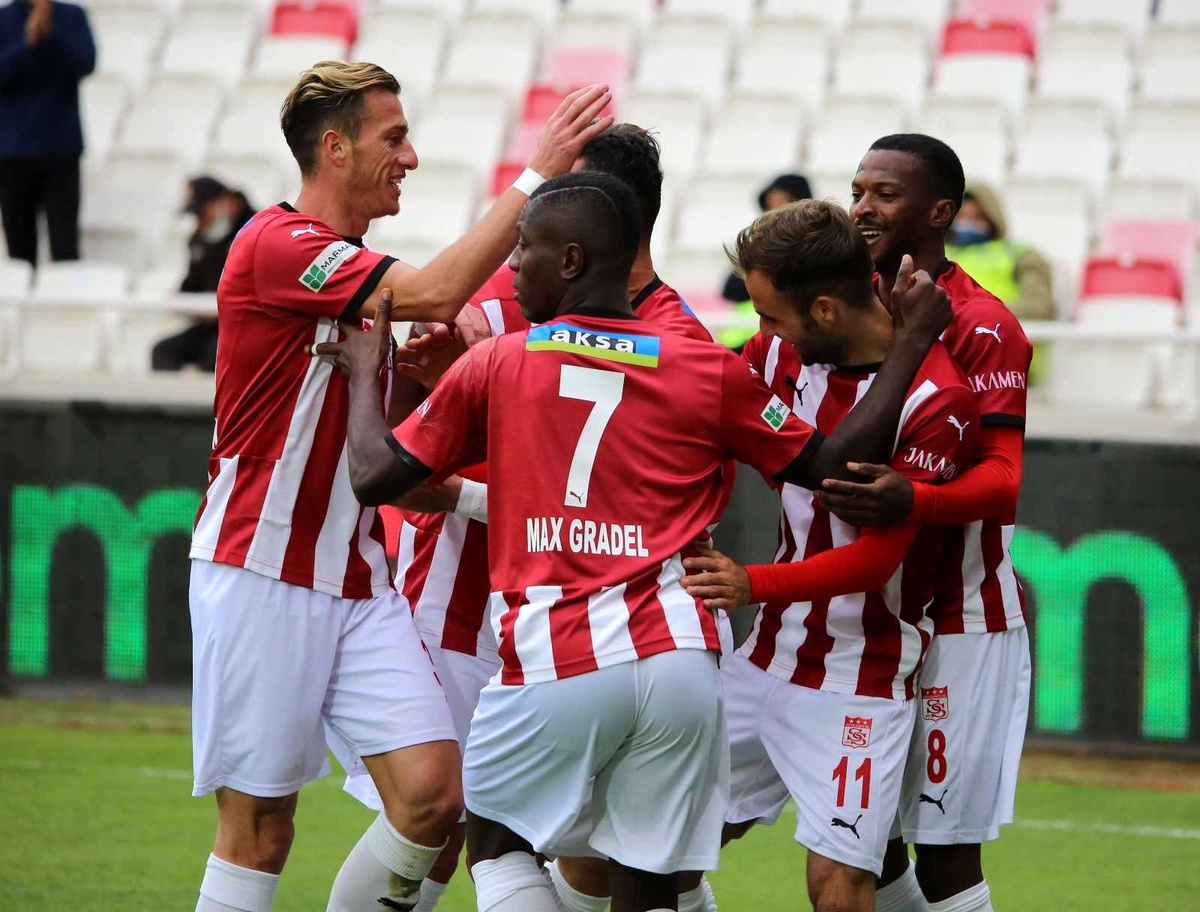 Sivasspor\'un yenilmezlik serisi 5 maça çıktı