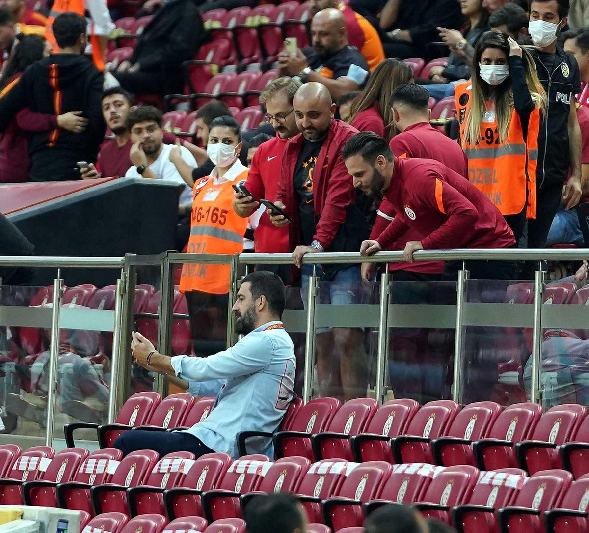 Süper Lig: Galatasaray: 0 Göztepe: 0 (Maç devam ediyor)