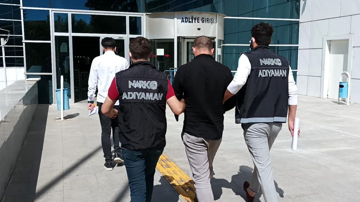 Aranan şahıs kovalamaca sonucu yakalandı