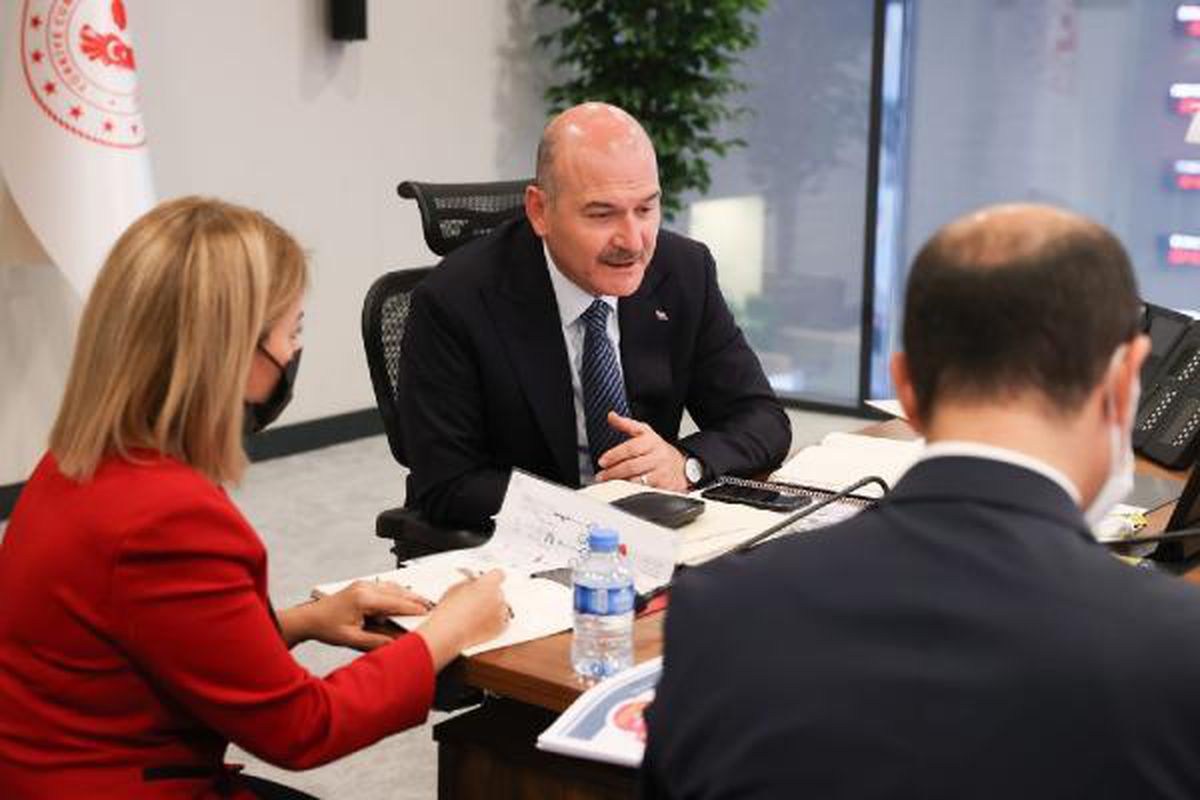 İçişleri Bakanı Soylu, göreve başlayan İranlı mevkidaşı Vahidi\'yi tebrik etti