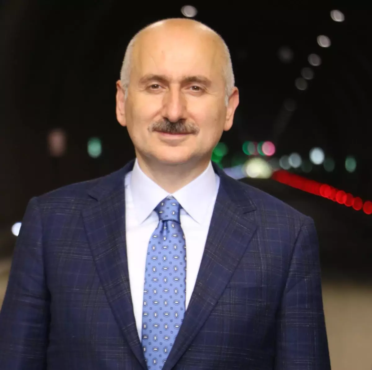 Bakanı Karaismailoğlu: "İstanbul Havalimanı\'nda yolcu sayısı 100 milyonu aştı"