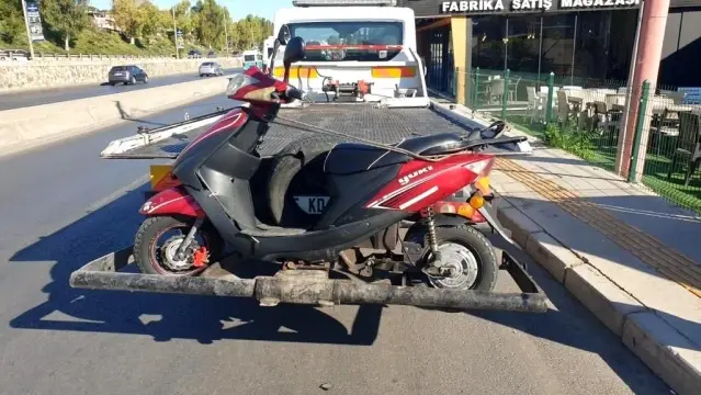 İzmir'de motosikletlilere denetim: 448 sürüye ceza kesildi