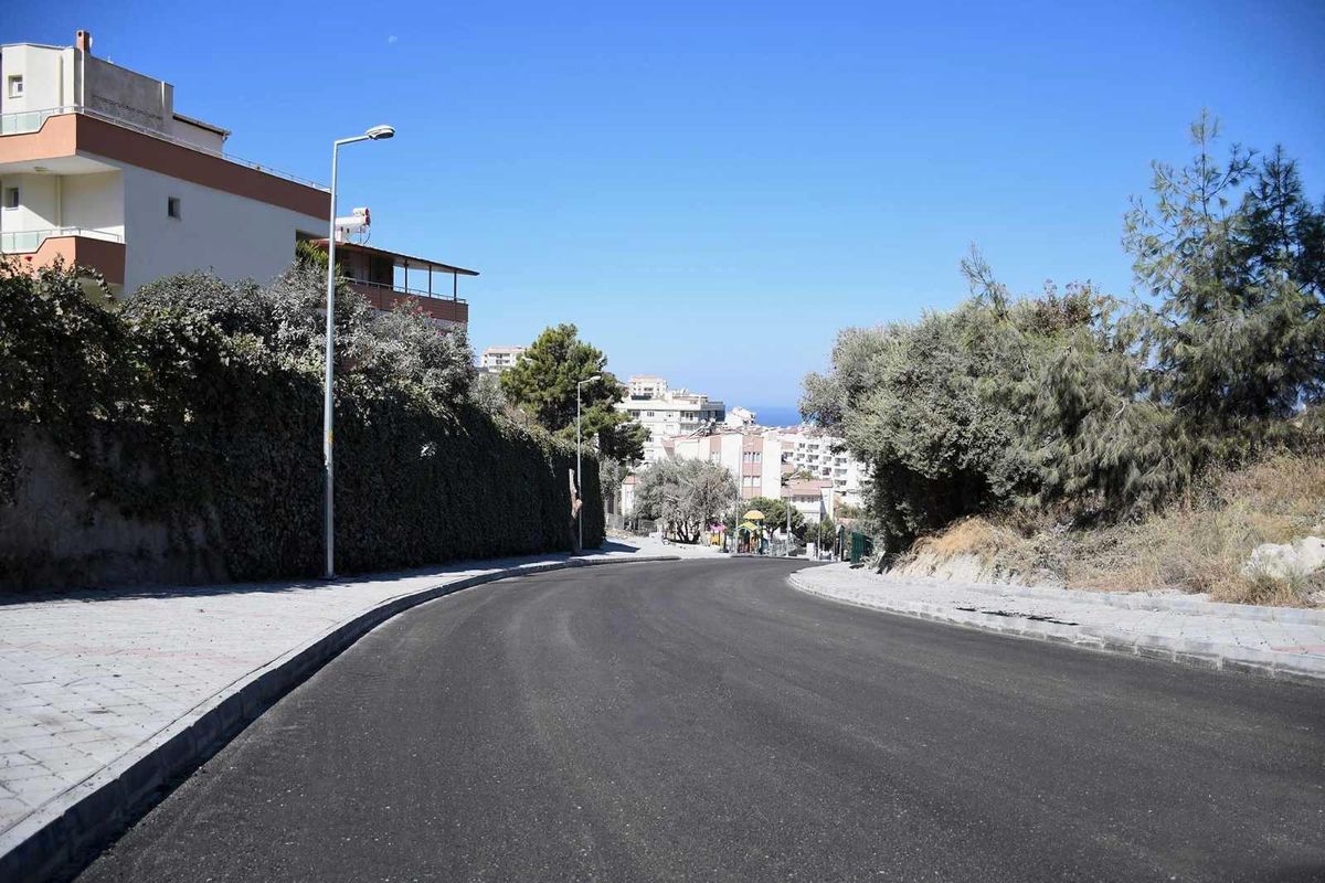 Kuşadası İkiçeşmelik Mahallesi\'nde değişim sürüyor