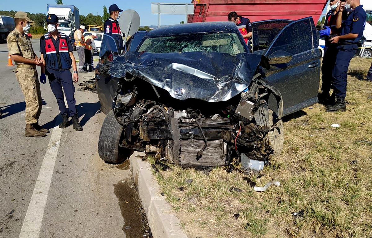 Son dakika haber | Kütahya\'daki trafik kazasında 1 kişi öldü, 3 kişi yaralandı