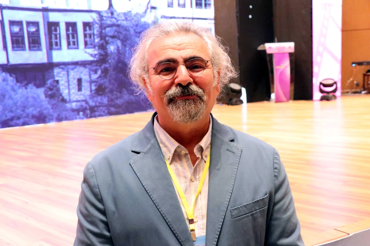 Ödüllü yönetmen Hakan Aytekin\'den "dünyayı sanat değiştiriyor" yorumu