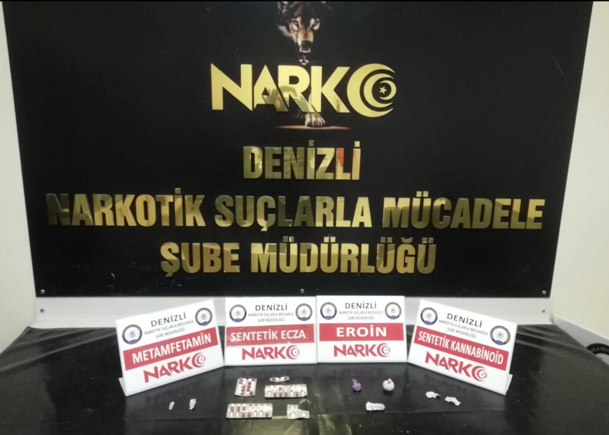 Polisten kaçamayan 8 zehir taciri tutuklandı
