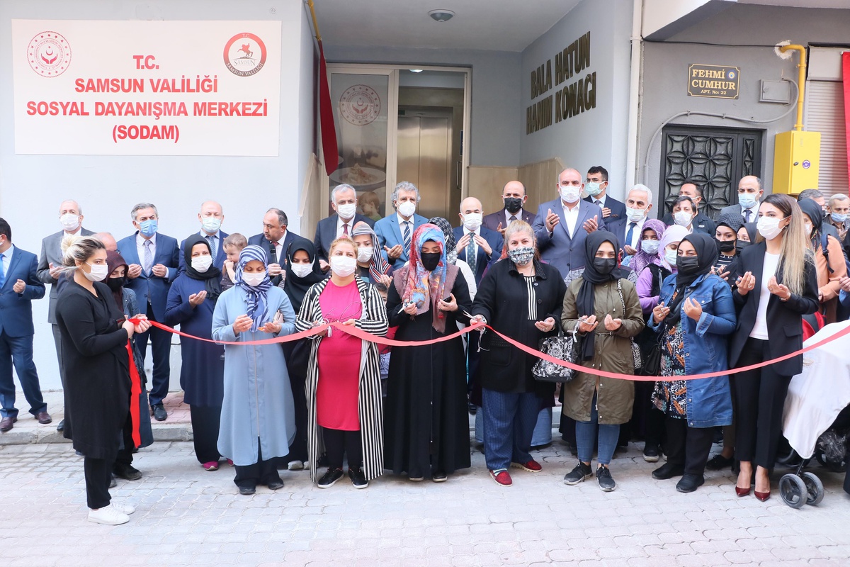 Samsun\'da Sosyal Dayanışma Merkezi törenle açıldı