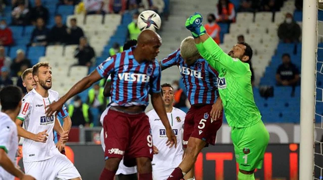 Süper Lig'in gözü bu maçtaydı! Trabzonspor, Alanya karşısında liderlik fırsatını tepti: 1-1