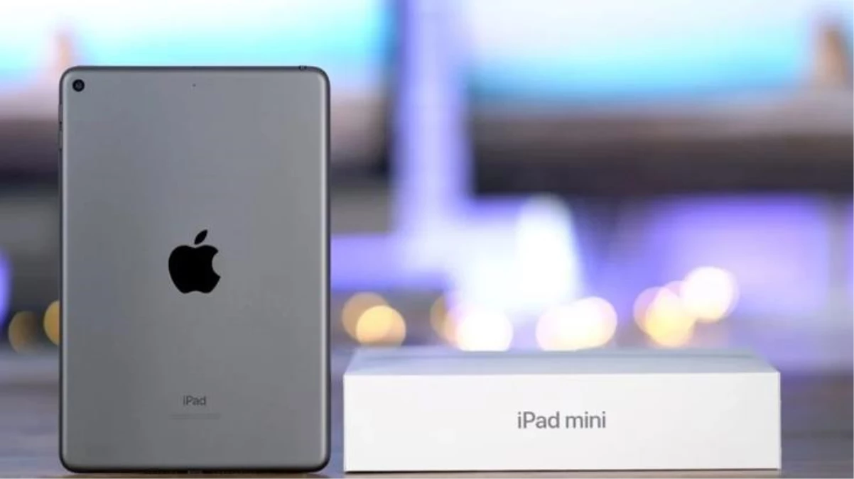 Apple\'in tanıtımını yeni yaptığı iPad Mini\'de ekran krizi meydana geldi