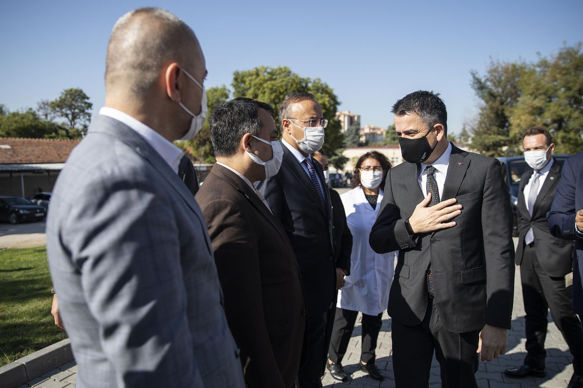BAKAN PAKDEMİRLİ, BİTKİSEL GIDALAR ARAŞTIRMA MERKEZİ\'NİN AÇILIŞ TÖRENİNE KATILDI
