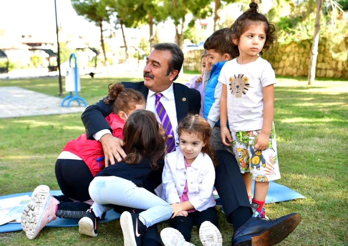 Başkan Soner Çetin güne çocuklarla başladı