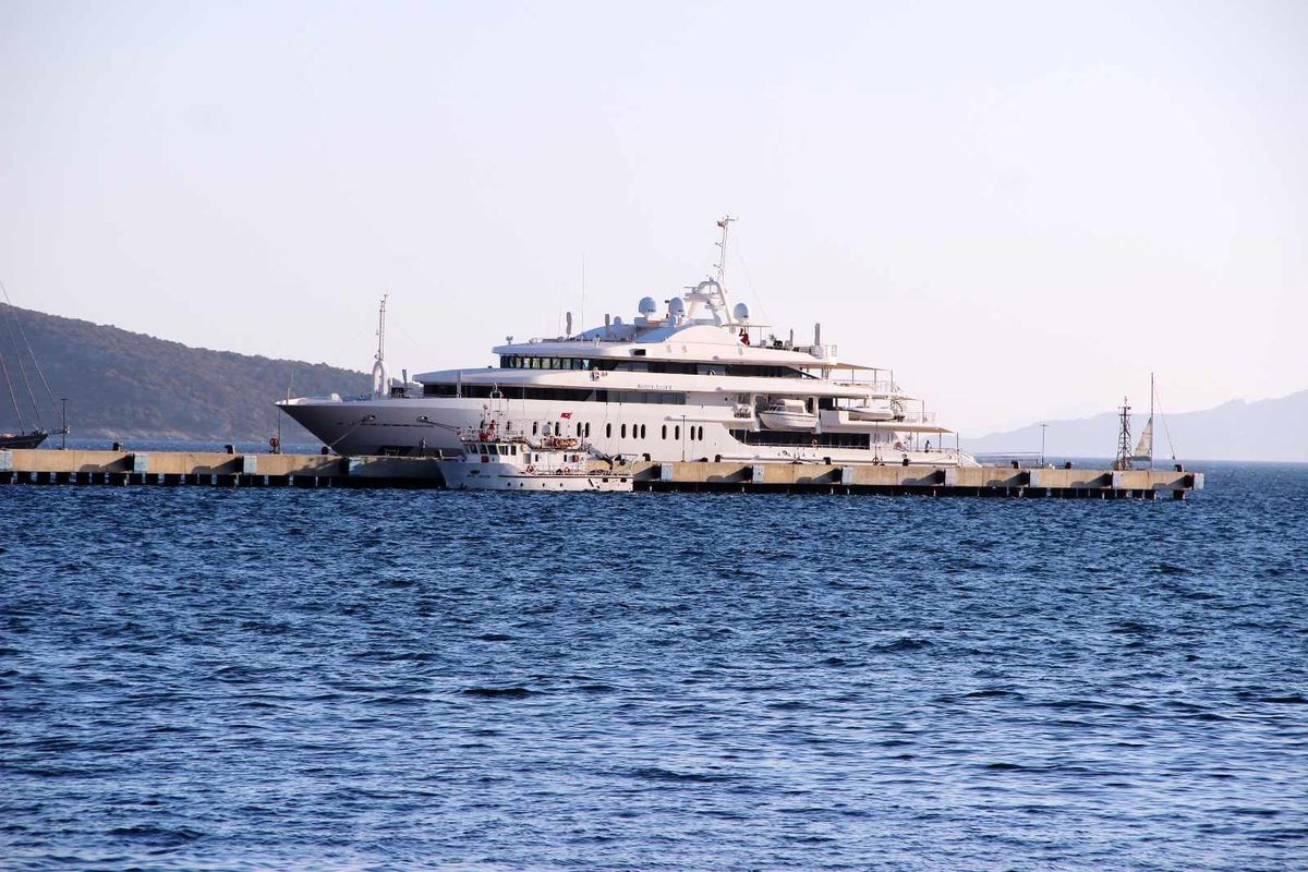 Bodrum\'a demir atan 118 milyon dolarlık yüzen sarayın günlük kirası dudak uçuklattı