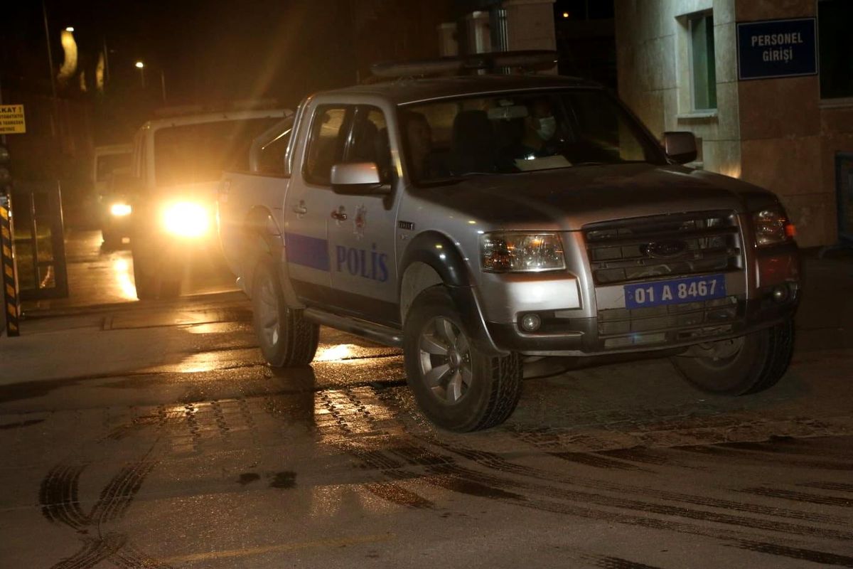 Adana\'da uyuşturucu operasyonunda 5 şüpheli yakalandı