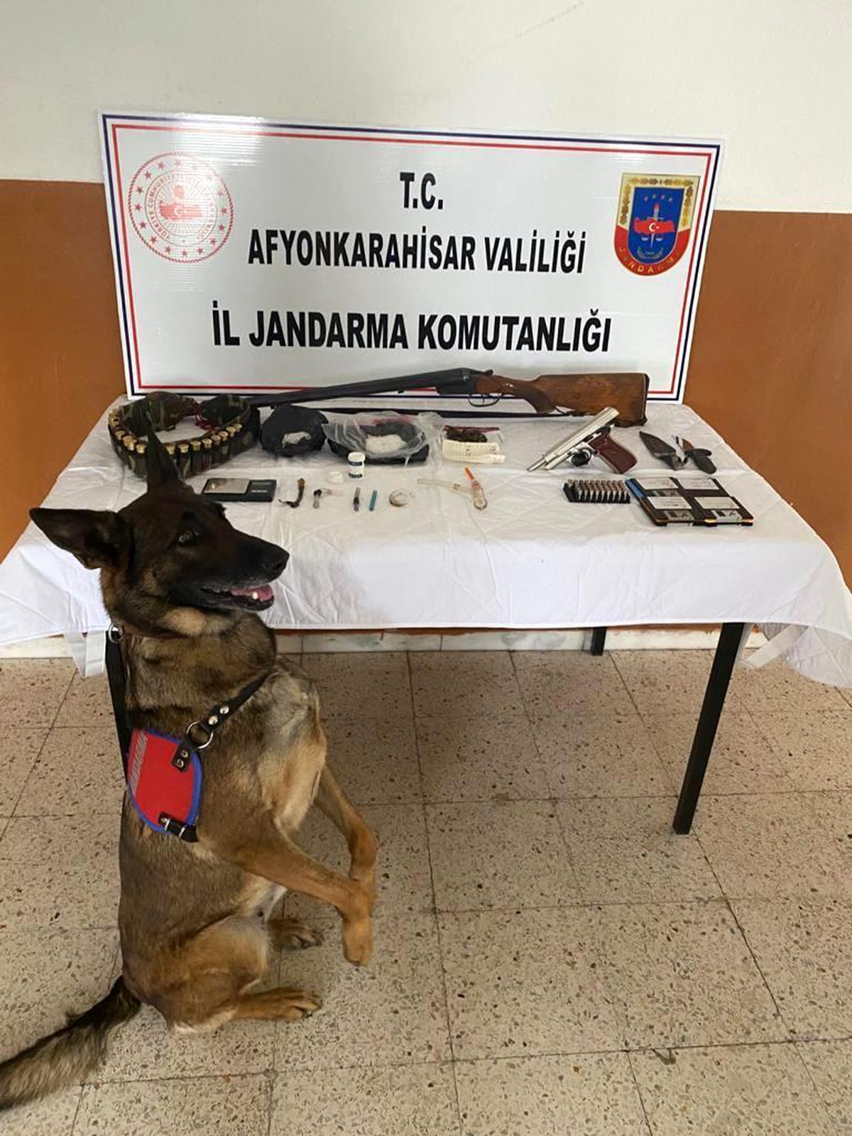 Son dakika! Dinar\'da uyuşturucu operasyonunda yakalanan 1 kişi tutuklandı