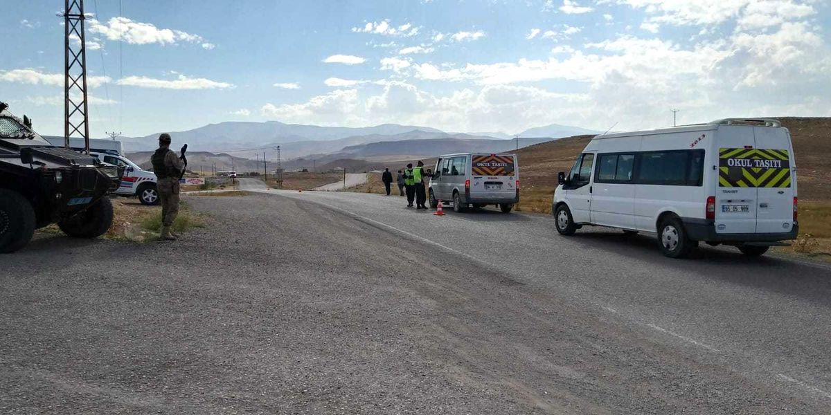 Diyadin\'de öğrenci servisleri denetlendi