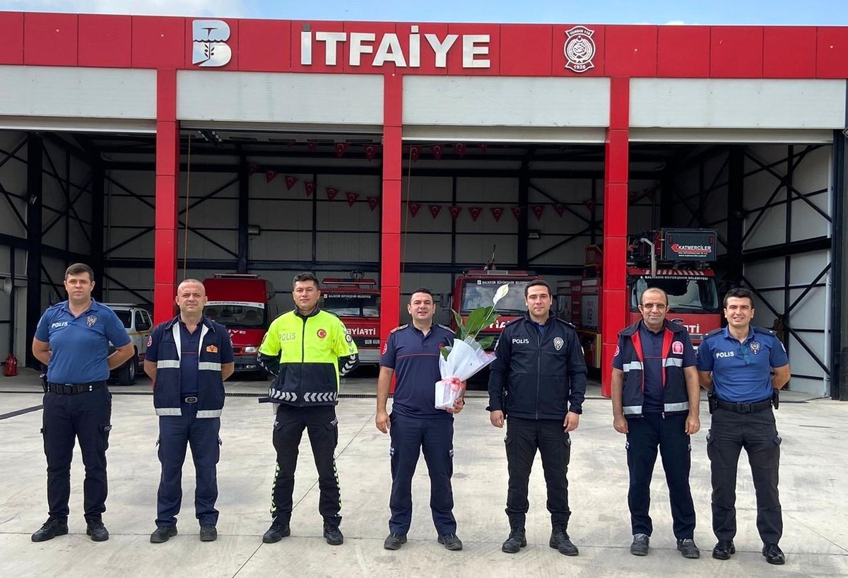 Emniyet teşkilatından itfaiye amirliğine ziyareti