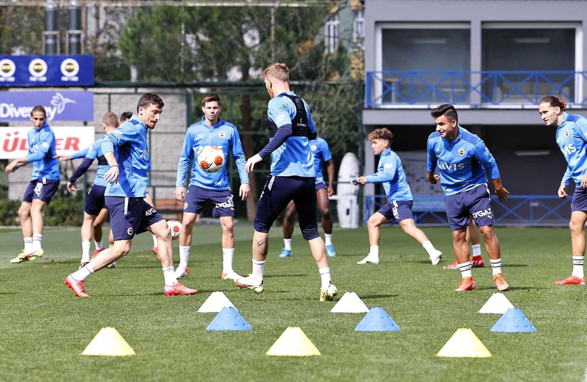 Fenerbahçe, Olympiakos maçı hazırlıklarına başladı