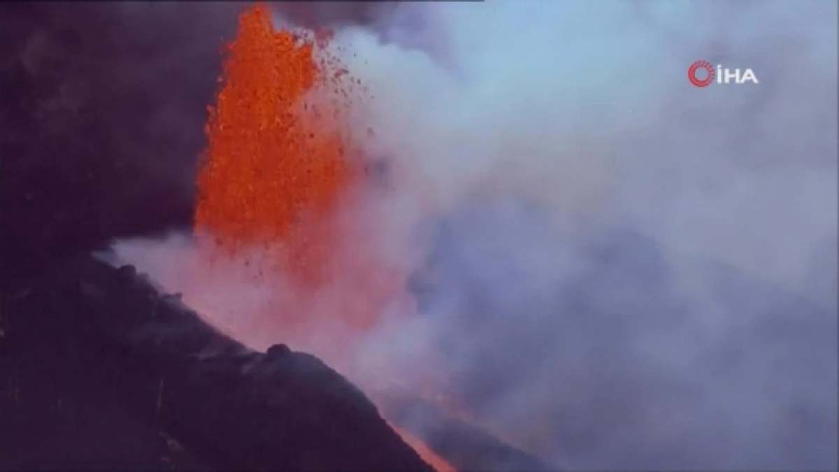La Palma\'daki Cumbre Vieja Yanardağı\'nda patlamalar şiddetini arttırıyor