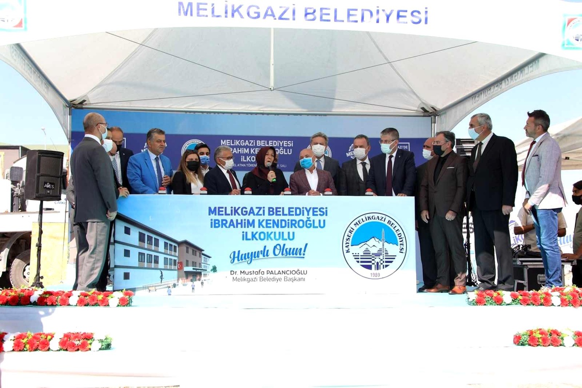 Melikgazi\'de İbrahim Kendiroğlu İlkokulu\'nun Temeli Atıldı
