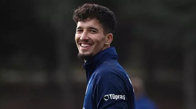 Newcastle United, gözünü Altay Bayındır'a dikti! 17 milyon euroluk resmi teklif yapıldı bile Newcastle United, gözünü Altay Bayındır'a dikti! 17 milyon euroluk resmi teklif yapıldı bile
