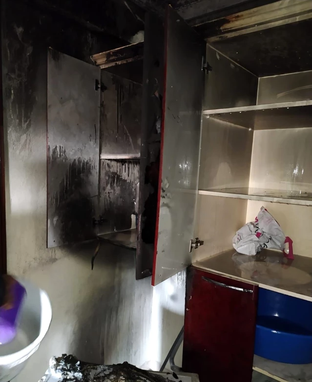 Samandağ'da ev yangını korkuttu