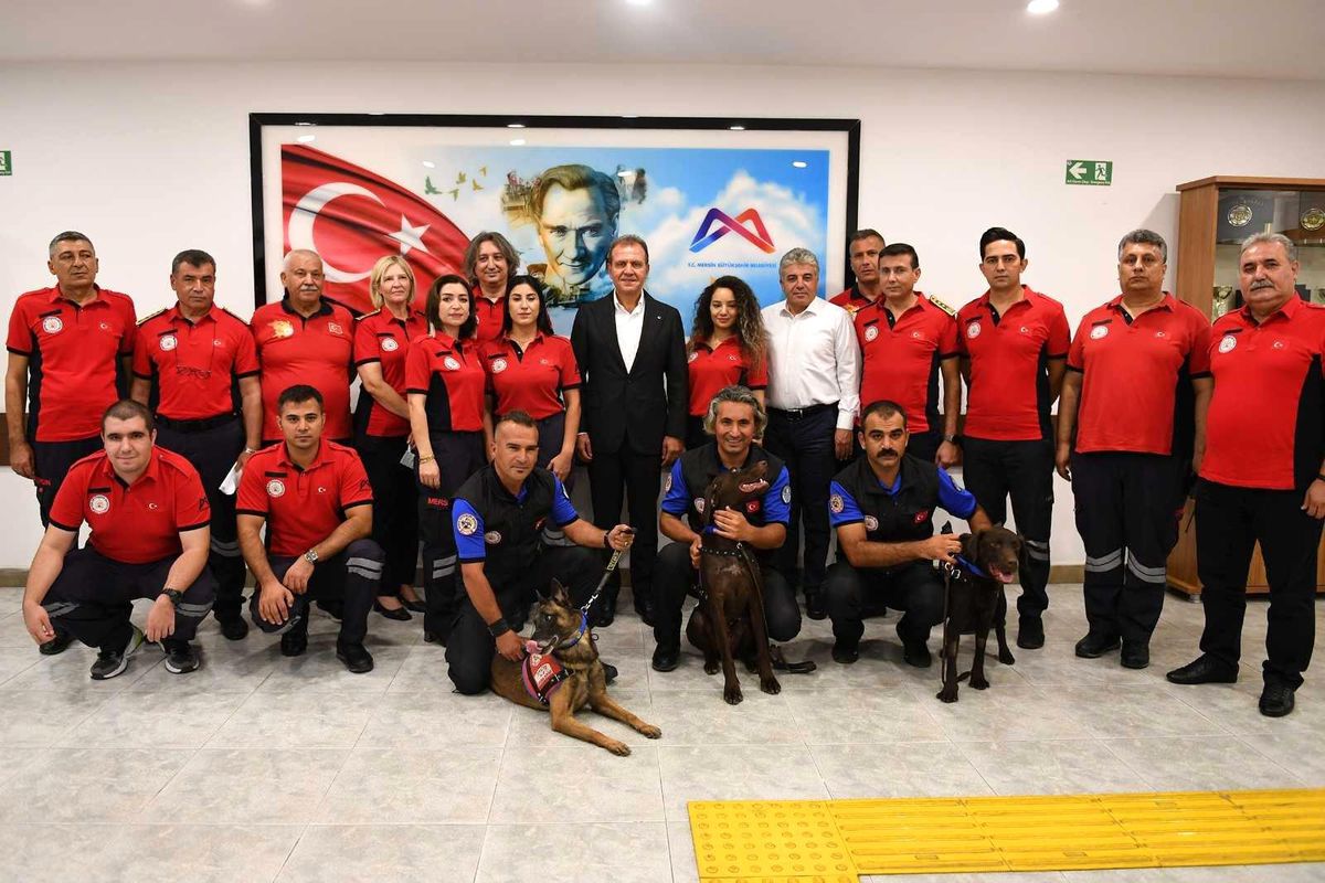 Seçer: "Mersin itfaiye teşkilatını Türkiye\'de parmakla gösterilir hale getireceğiz"