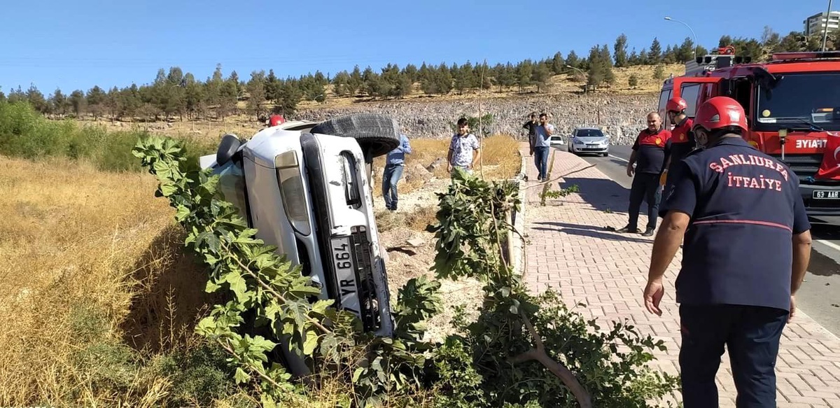 Takla atan otomobilin sürücüsü yaralandı