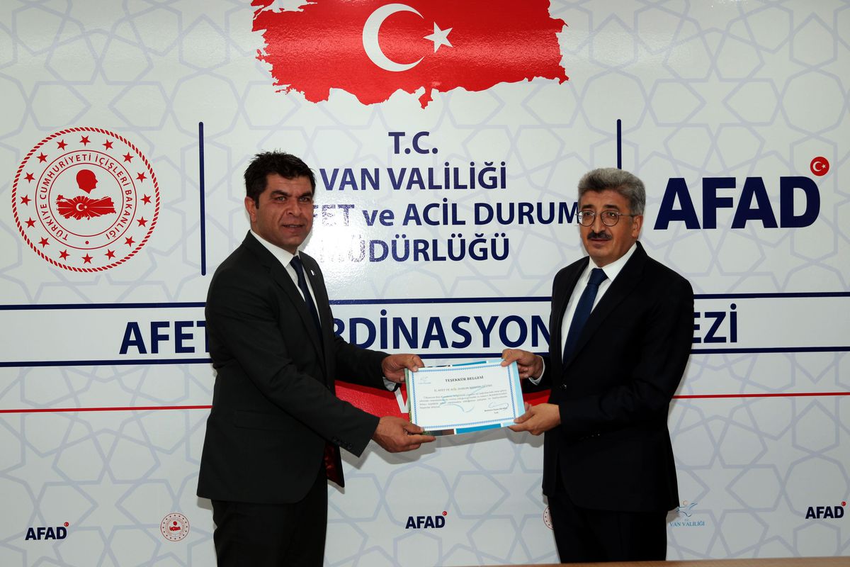 Afetlerde Görev Alan Kamu Personeli ve Gönüllülere Teşekkür Belgesi