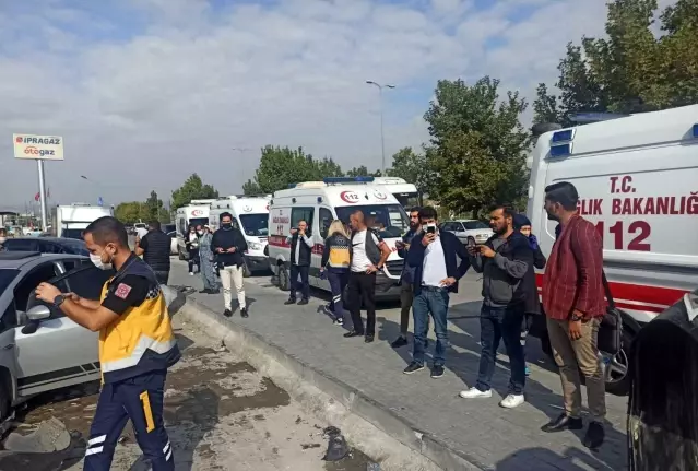 Başkent'te 8 aracın karıştığı zincirleme kaza: 2 yaralı