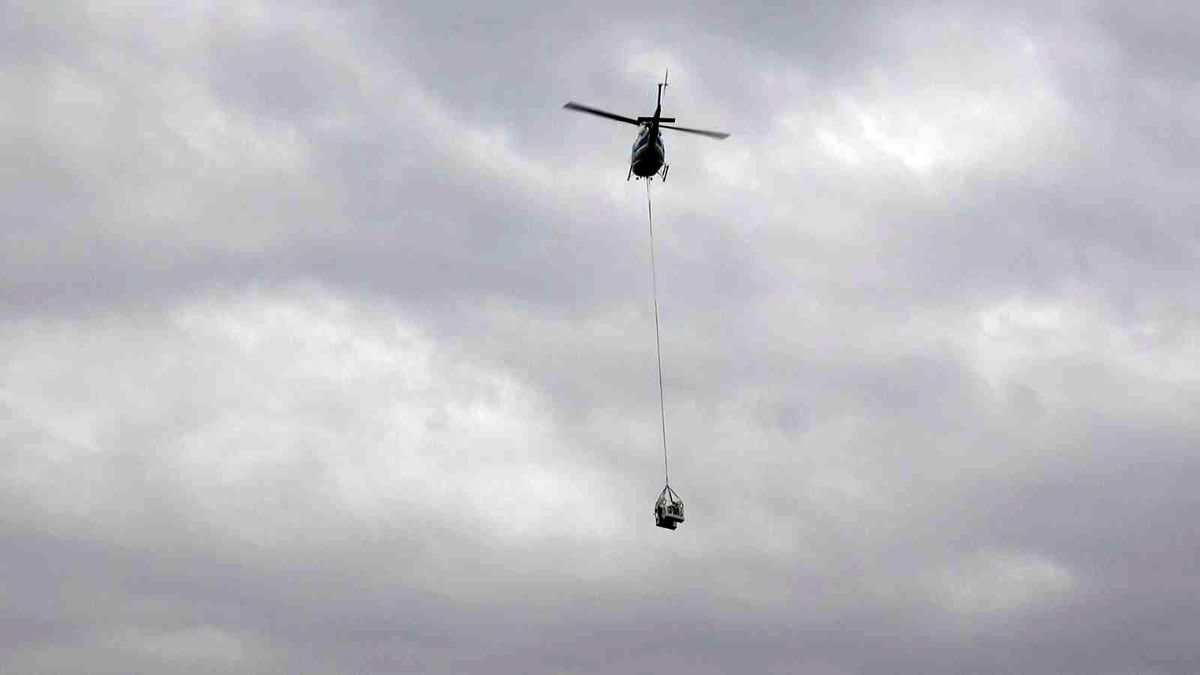 Bursa\'da şehrin üstünde alçak uçuş yapan helikopter paniğe neden oldu