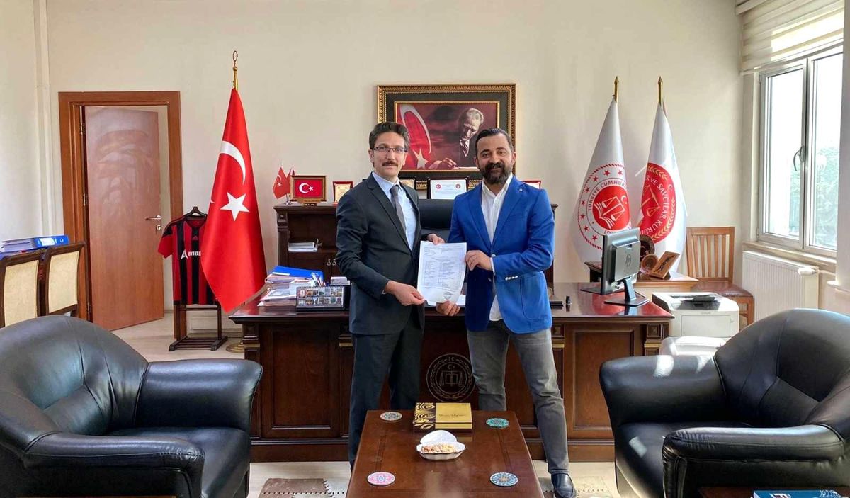 Erzincan Baro Başkanı Aktürk mazbatasını aldı