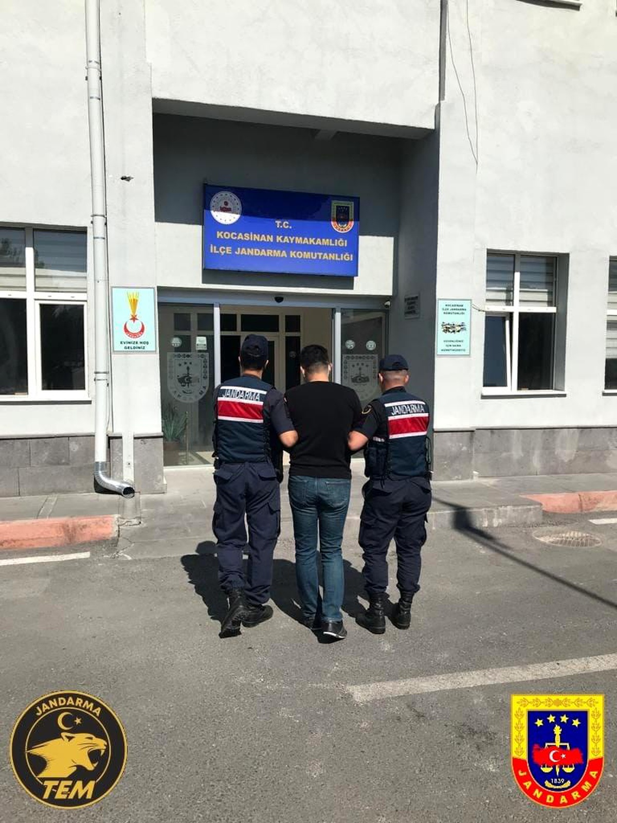 FETÖ üyeliğinden aranan 3 şahıs saklandıkları yerlerde yakalandı