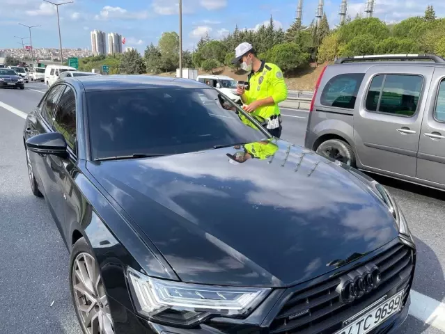 İstanbul'da çakarlı araç denetimi