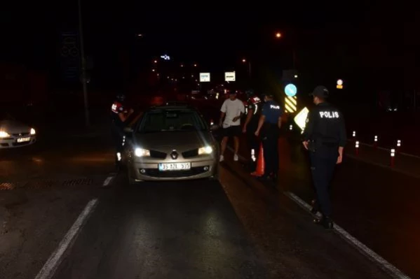 İzmir'de bin 200 polis ile huzur ve güven uygulaması