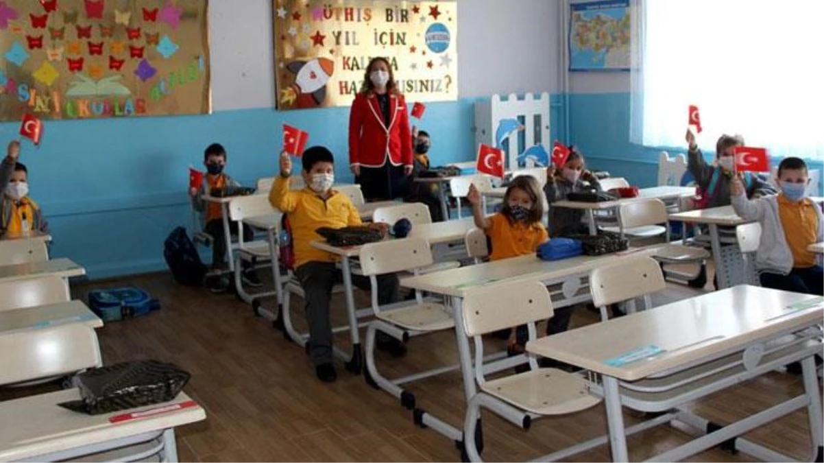 Son Dakika! Milli Eğitim Bakanı Mahmut Özer: Türkiye genelinde okullardaki devamlılık oranı yüzde 95\'in üzerinde