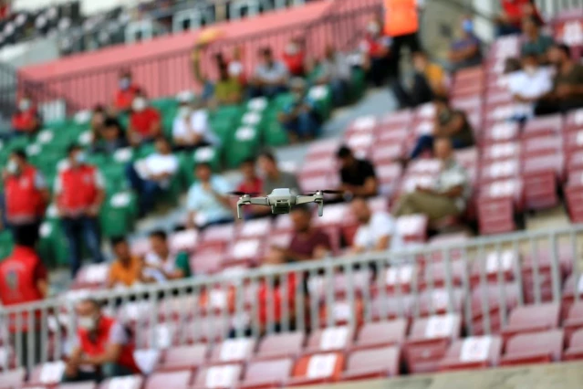 Stadyumda droneli tedbir