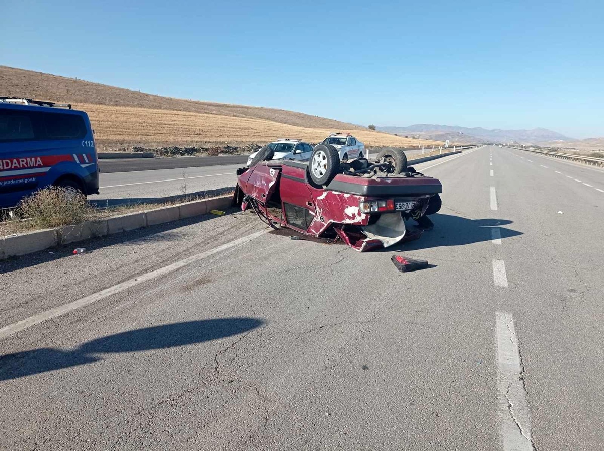 Takla atan otomobilden 8 metre uzağa fırladı