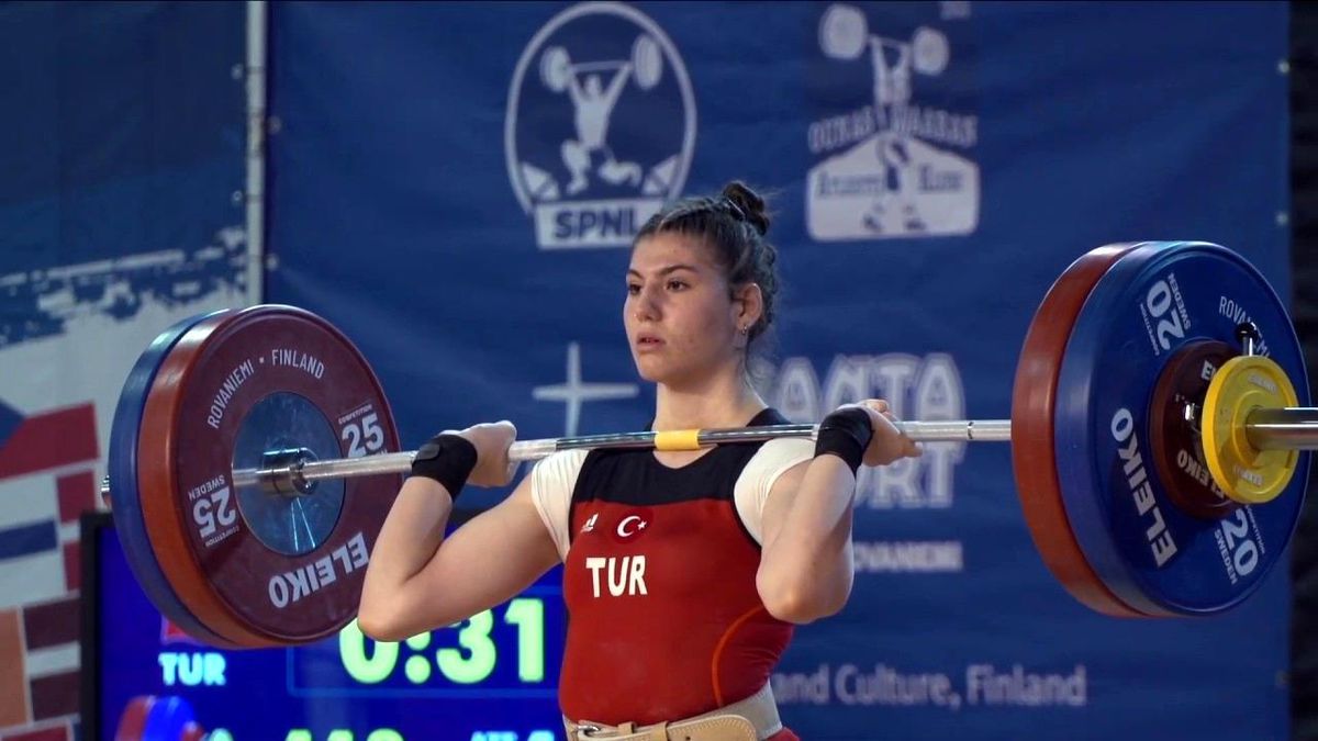 Bartın Üniversitesi öğrencisi Dilara Uçan\'dan 3 madalya