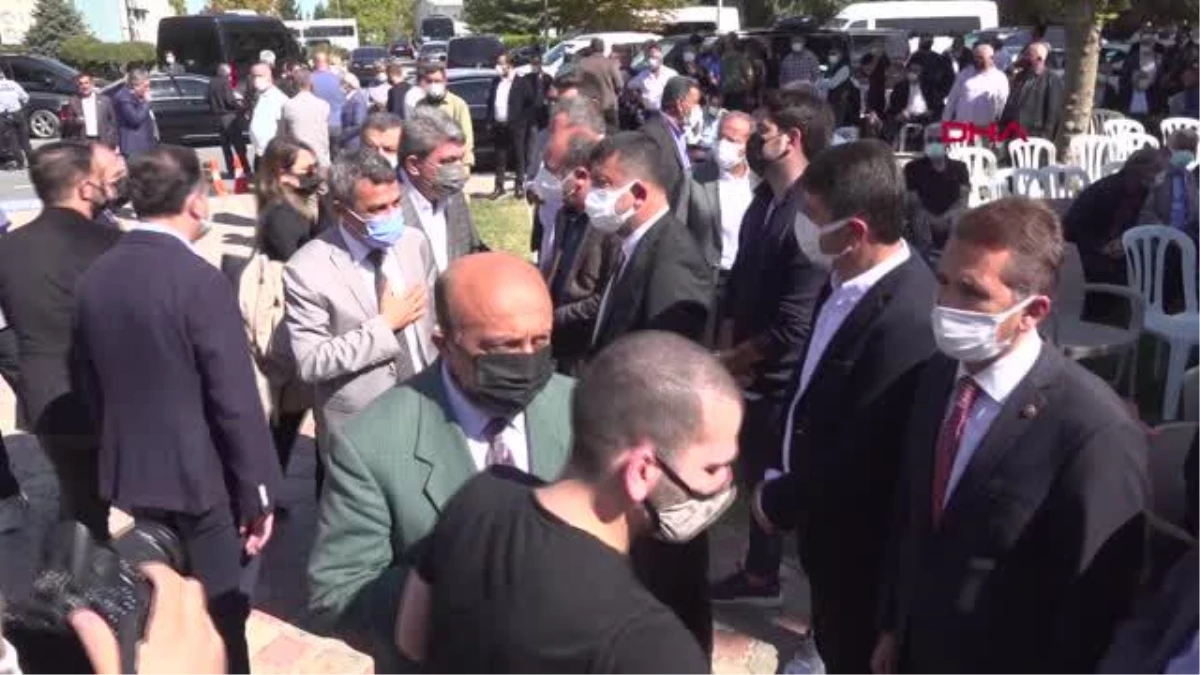 CHP'Lİ VELİ AĞBABA'NIN ANNESİ TOPRAĞA VERİLDİ