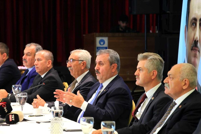 Destici: Kürt sorunu vardır demek yetmez, bunu tanımlayacaksınız. HDP ile gizli kapılar arkasında konuşmayacaksınız 