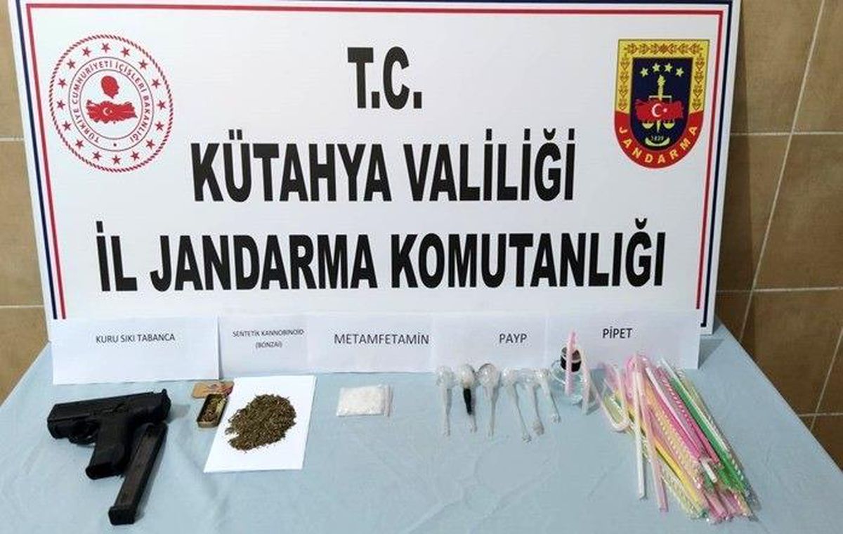 Domaniç\'te bir araçta uyuşturucu madde ele geçirildi