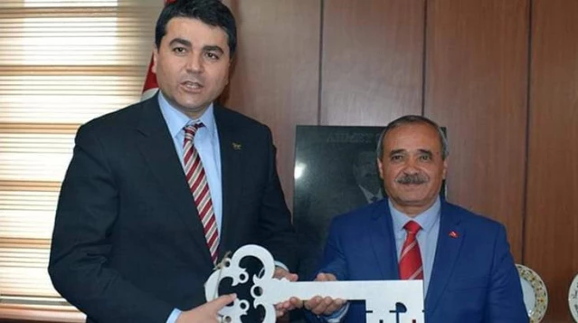 DP Genel Başkanı Uysal'ın memleketi İscehisar Belediye Başkanı Ahmet Şahin, partiden istifa etti