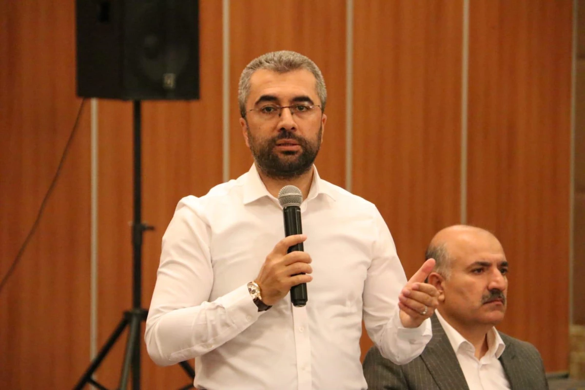 Edremit Belediye Başkanı İsmail Say, belediyenin projelerini anlattı