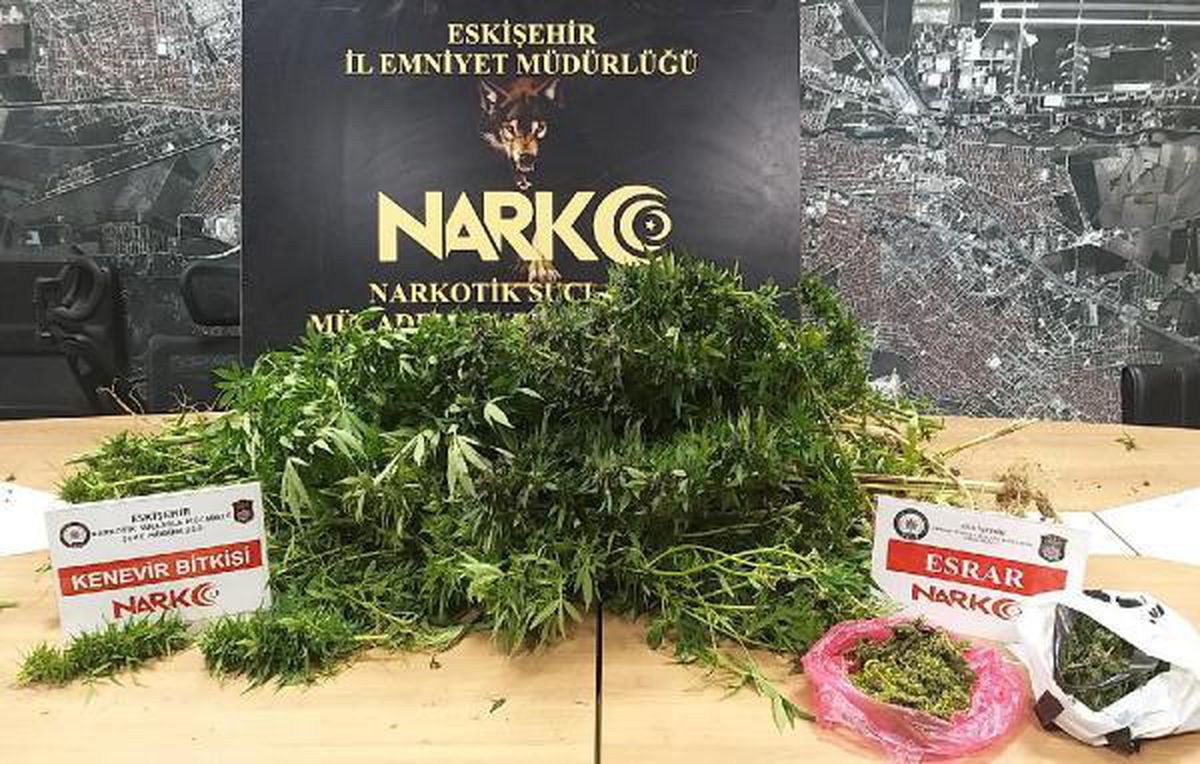 Eskişehir\'de uyuşturucu operasyonuna 4 tutuklama