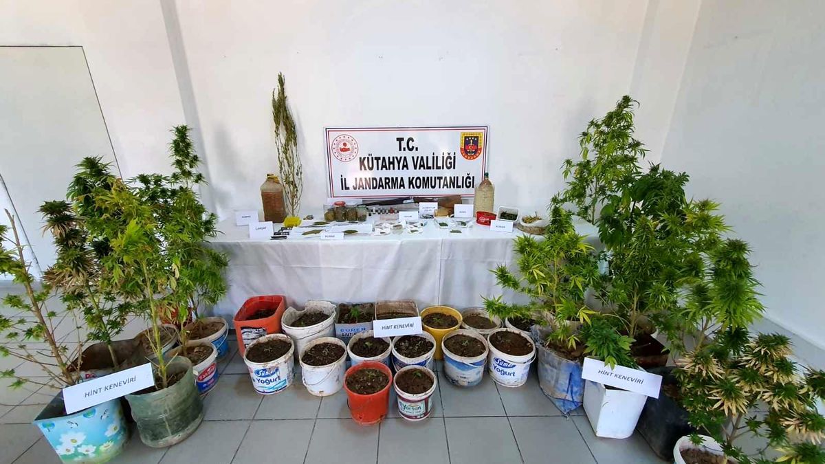 Gediz\'de Jandarma hint keneviri ele geçirildi