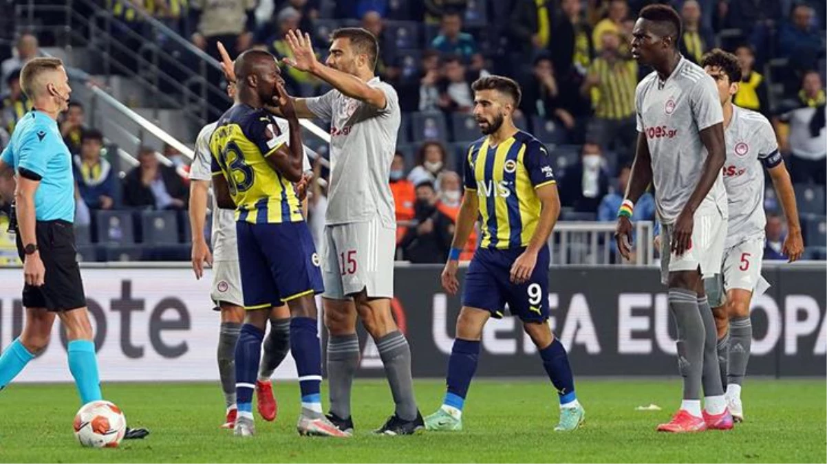 Kadıköy\'de büyük yıkım! Avrupa Ligi\'nde Fenerbahçe, Olympiakos\'a 3-0 mağlup oldu