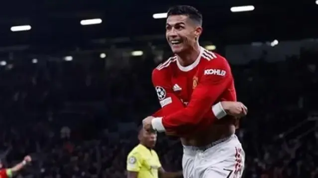 Mucizelere inandıran adam Ronaldo! Nefes kesen maçta Manchester United'a galibiyeti getirdi Mucizelere inandıran adam Ronaldo! Nefes kesen maçta Manchester United'a galibiyeti getirdi