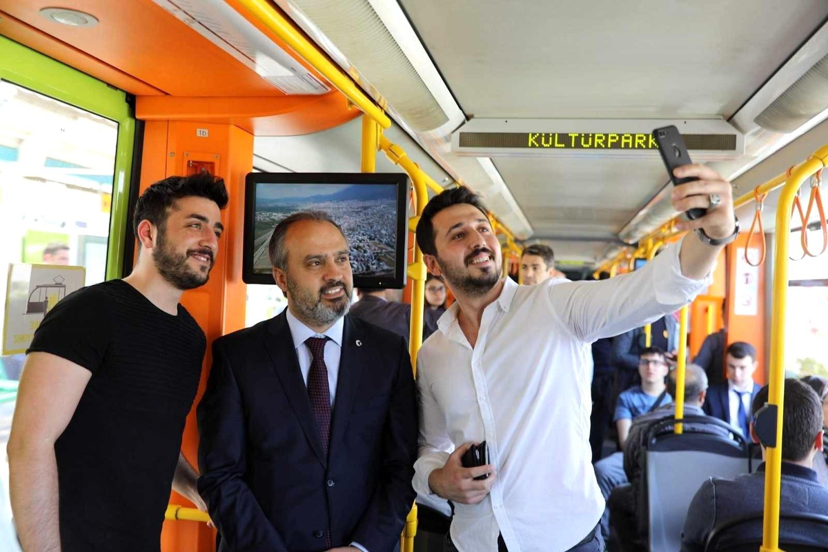 Öğrenciye en ucuz toplu ulaşım hizmeti Bursa\'da