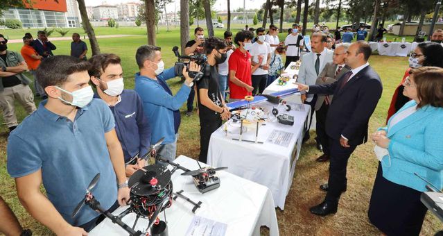Sanayi ve Teknoloji Bakan Yardımcısı Kacır, TEKNOFEST'e katılan takımlarla buluştu Açıklaması